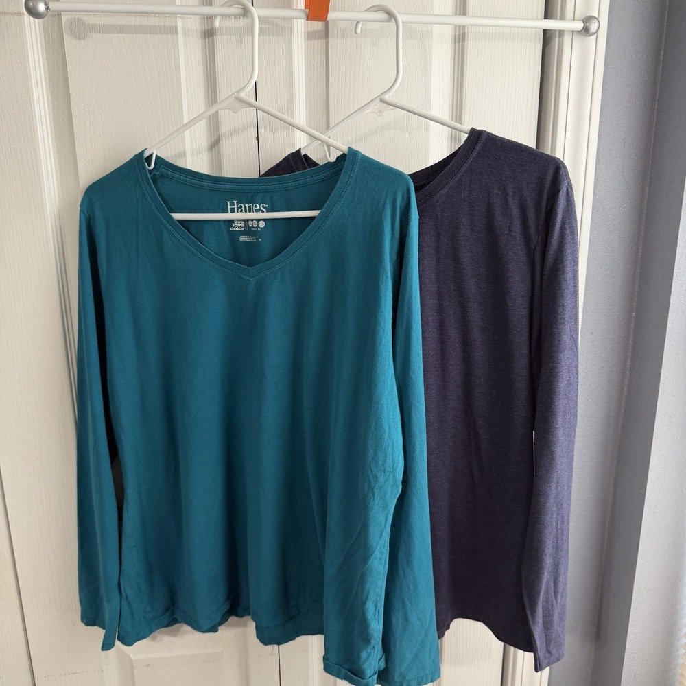Hanes Lot Of 2 Blue Navy Classic Long Sleeve Shirts Women's Size 2XL Minimalist
